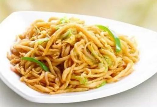 巍巍太行山山峰险峻,太行山奇峰峻岭