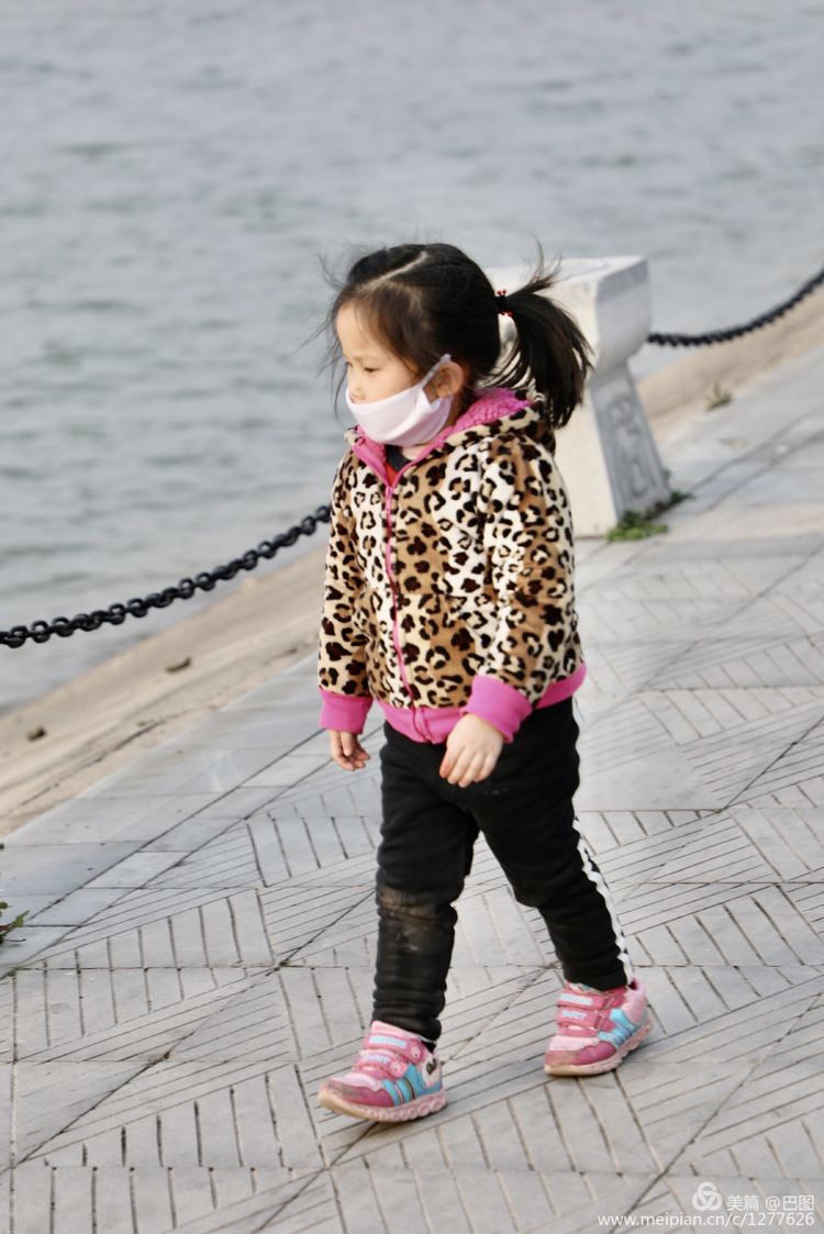 金色童年8张图片,金色的童年相片