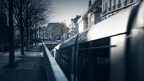 别人对你不要脸，你也不必给他脸