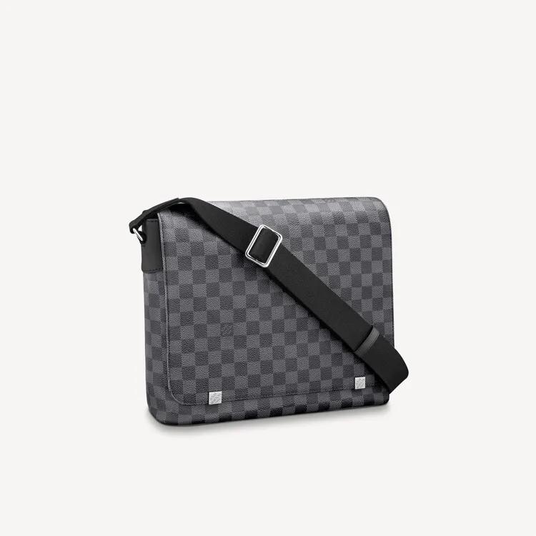 二手男款lv邮差包,lv需要消费多少才有水晶球和卡包