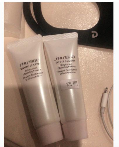 资生堂怡丽丝尔黑金测评,资生堂和怡丽丝尔哪个好看