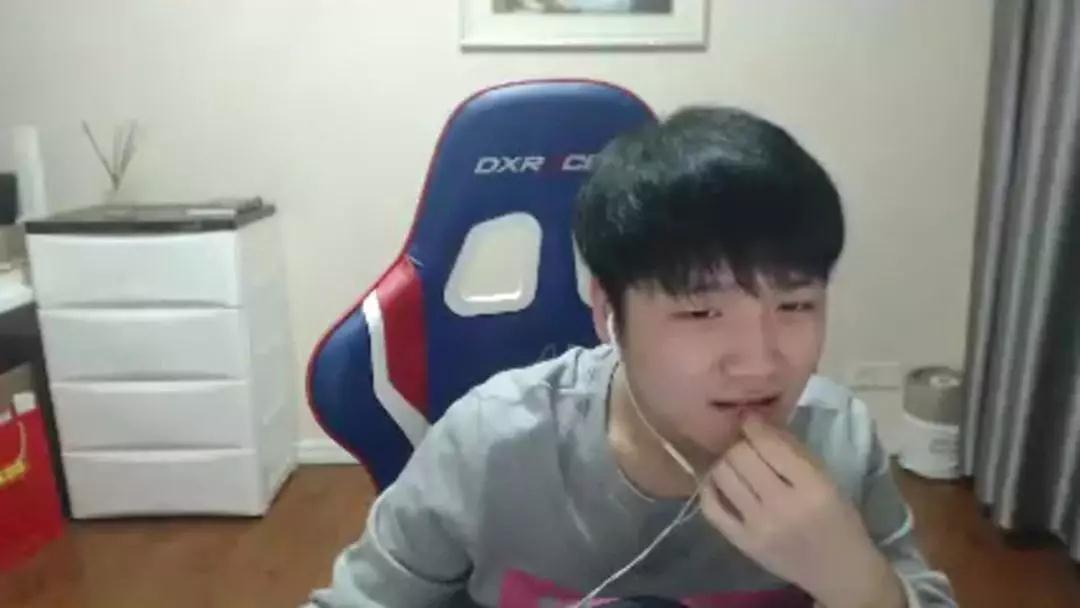 vg龙哥求婚完整版,vg龙哥求婚视频