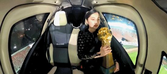 中超开幕式火神杯交接,2021中超开幕式3万人现场