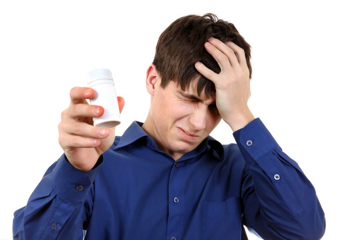 甲硝唑治疗口腔溃疡牙龈肿胀吗,甲硝唑治牙龈炎每次应该吃几粒