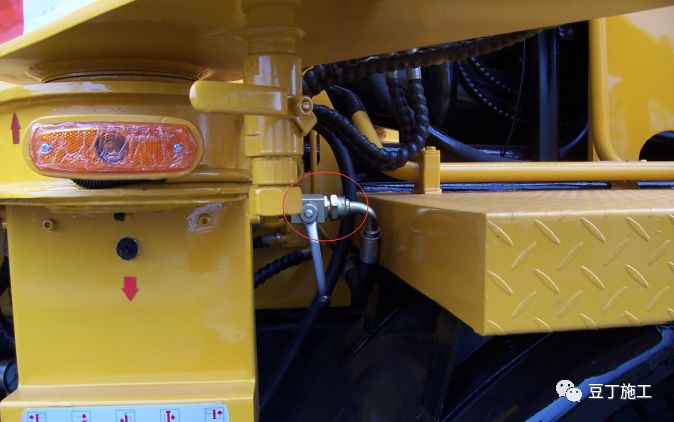 泵送混凝土怎样不堵管,混凝土输送泵堵塞怎么处理