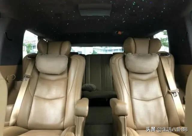 70万买二手凯雷德ESV铂金加长，又花2万整备，很多人都夸他有眼光