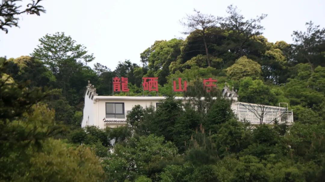 石台仙寓山附近哪里好玩,石台仙寓镇云里居