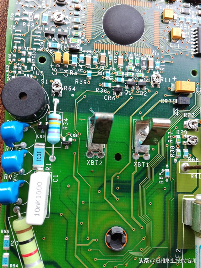 fluke万用表15b+和18b+的区别,fluke万用表和国产的对比