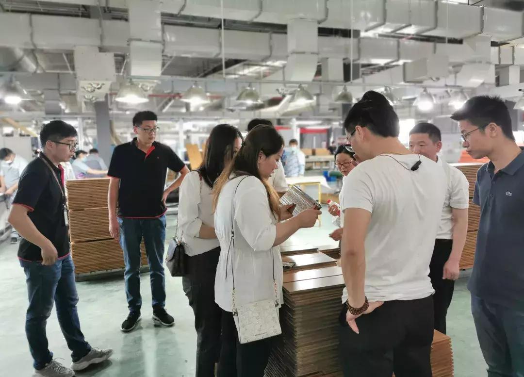 世友新闻：圣都装饰团队到访世友地板总部进行深入交流