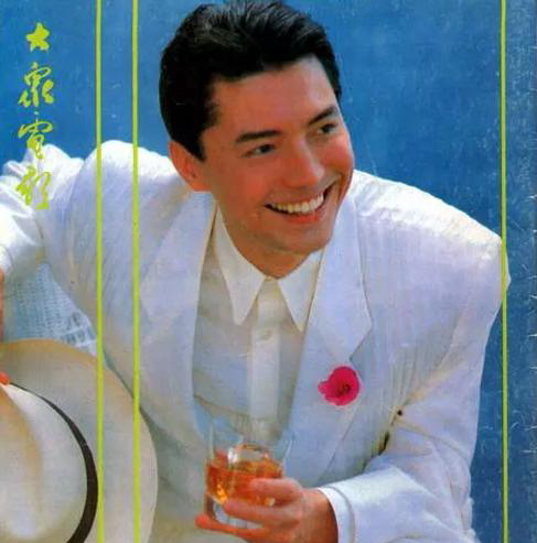 尊龙这才是亚洲颜值之巅峰,被称为亚洲第一美男尊龙