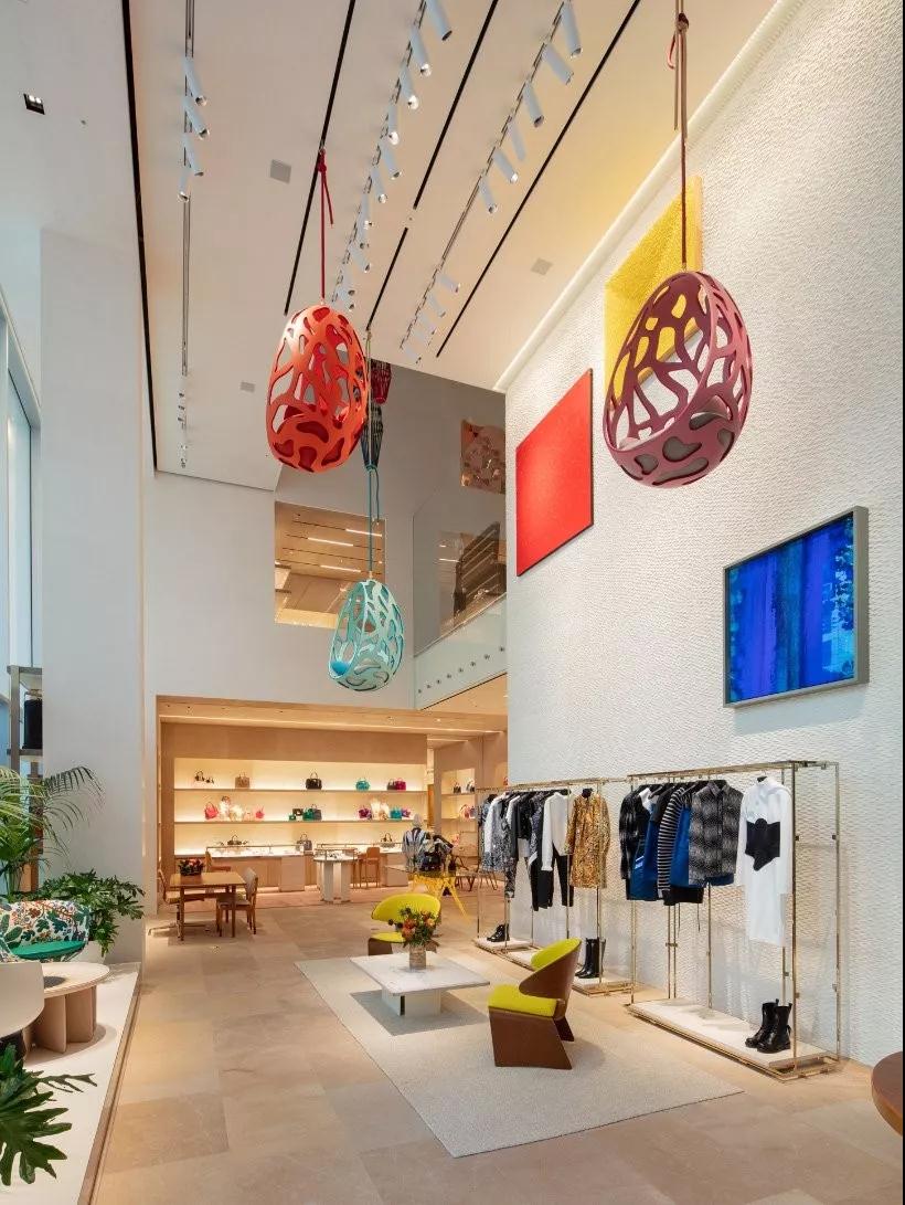 LV首尔Maison旗舰店/弗兰克•盖里