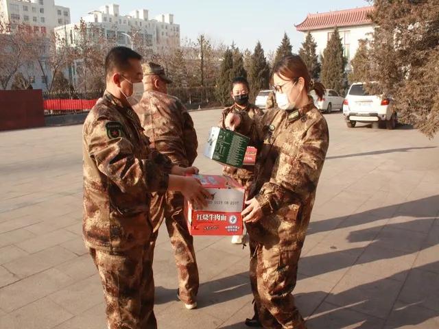 抗击疫情关怀慰问战疫一线民辅警,慰问我市抗疫一线工作者