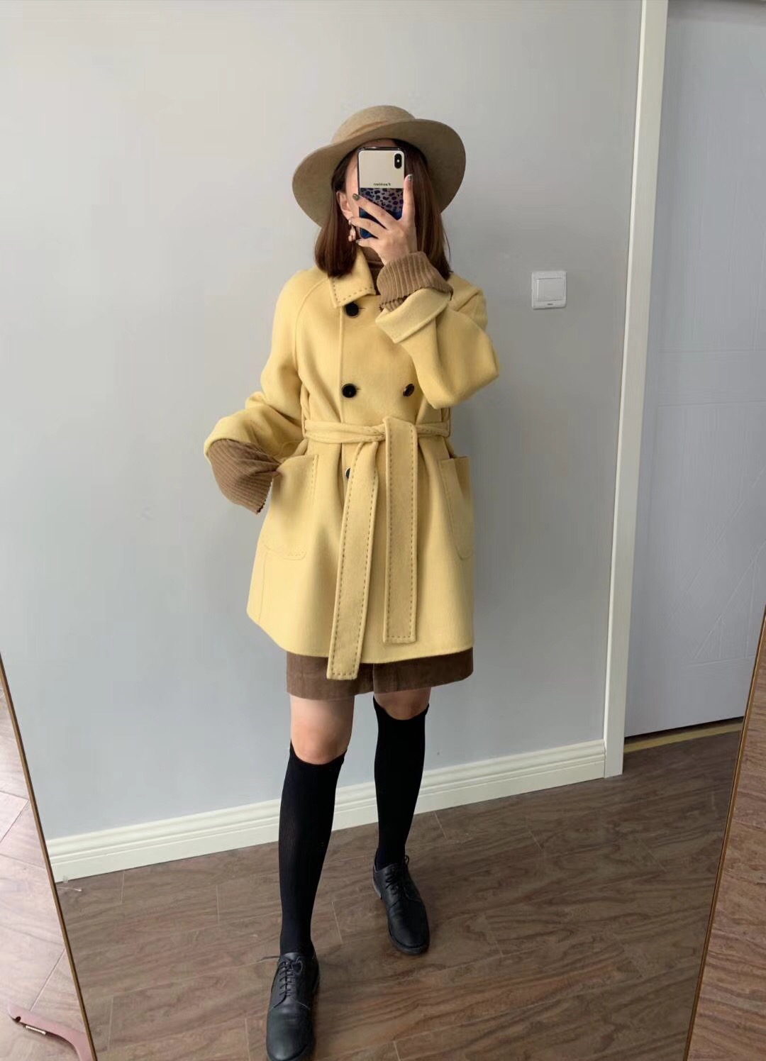 羊毛大衣如何穿搭更有气质,羊毛大衣怎么穿显高显瘦