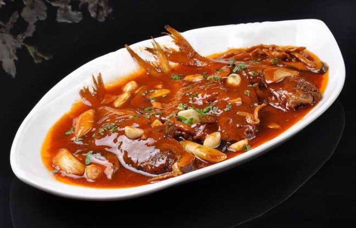 大鲳鱼的10种做法大全,鲳鱼经典菜品之干烧鲳鱼怎么做