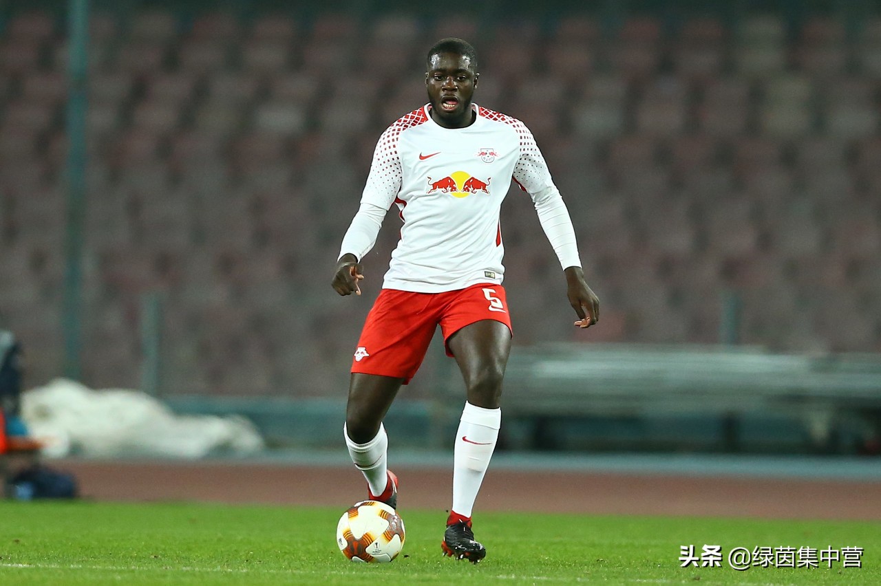 浅谈|法国中卫新星乌帕梅卡诺:身体对抗出色,拦截解围能力强