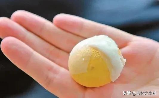 艾灸拔罐刮痧哪种方法排湿气最好,湿热体质薏米祛湿汤加什么