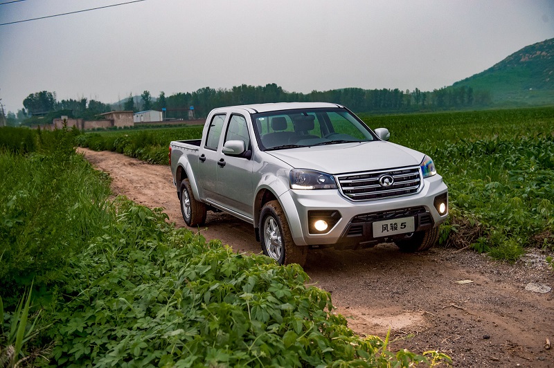 长城风骏5欧洲版2.8t和2.0t哪个好,2016年长城风骏5柴油版2.8t四驱