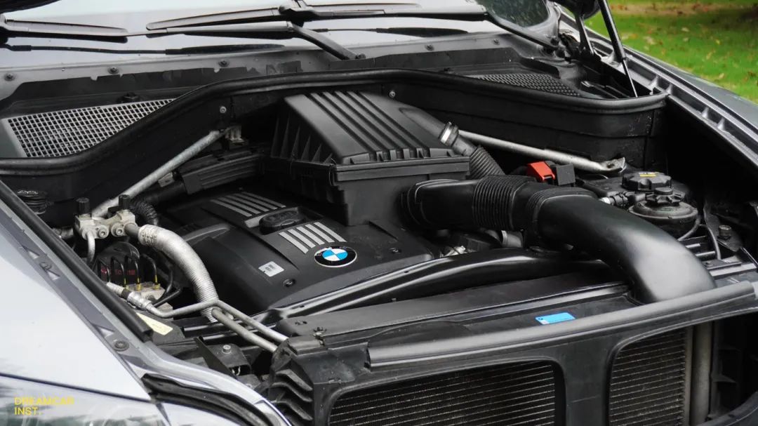 e70x5上代车型,11款宝马x5e70试驾视频