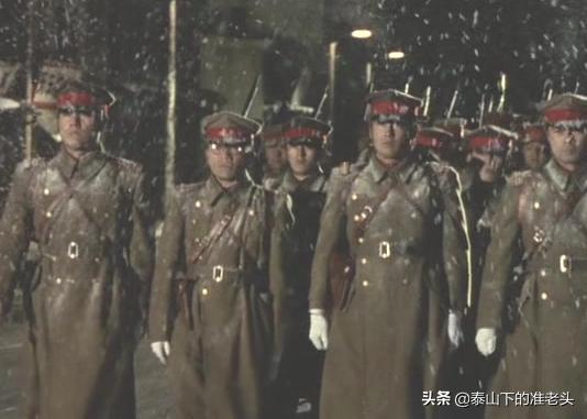 日本军人脑子里装了什么？侵略成性的背后，是狂热的法西斯主义