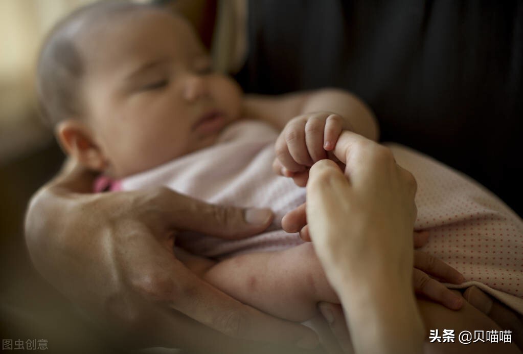新生儿肚子咕噜咕噜响该怎么解决,新生儿肚子咕噜咕噜响该怎么处理