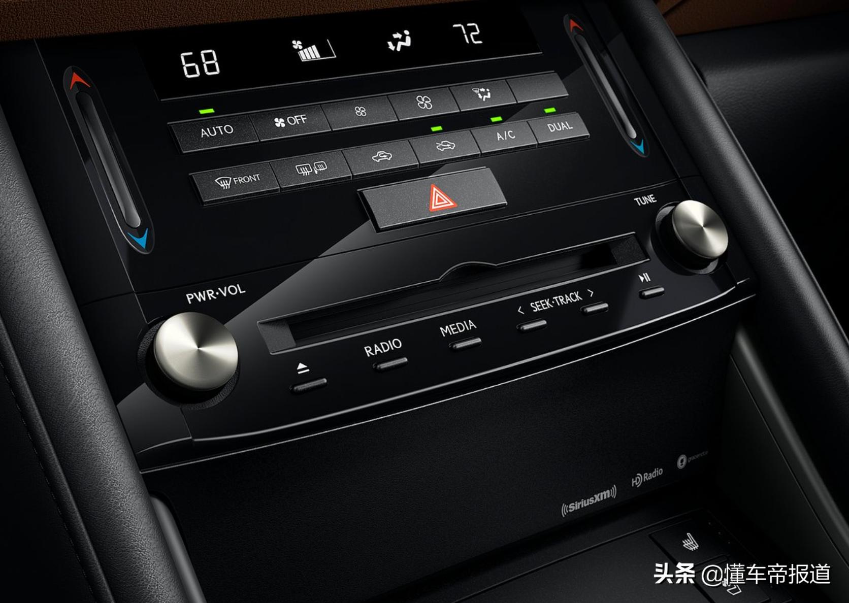 新款雷克萨斯is对比宝马三系,全新外观更好看的车