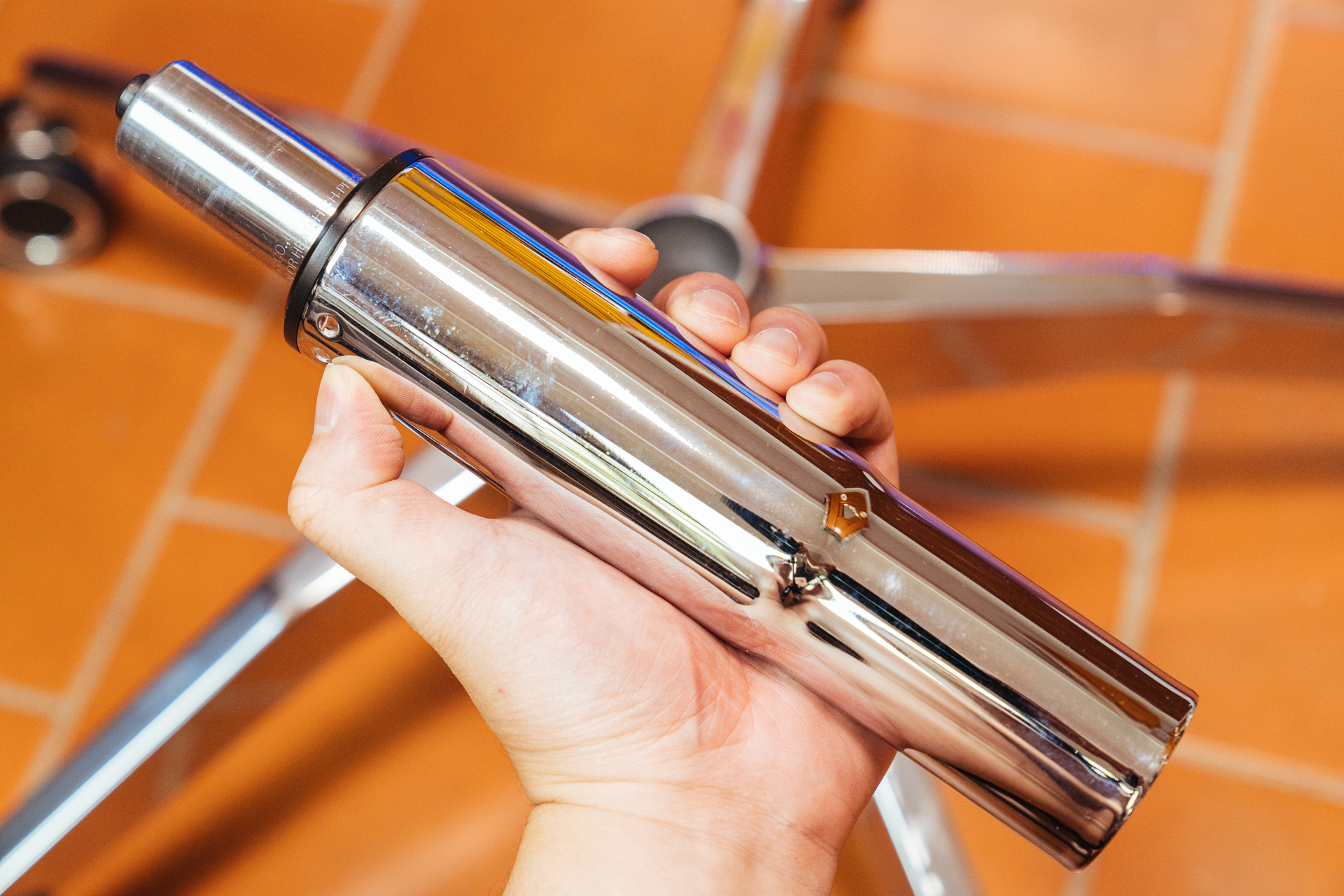 人体工学椅怎么选？不选贵的，只选对的：达宝利摩登Modern评测