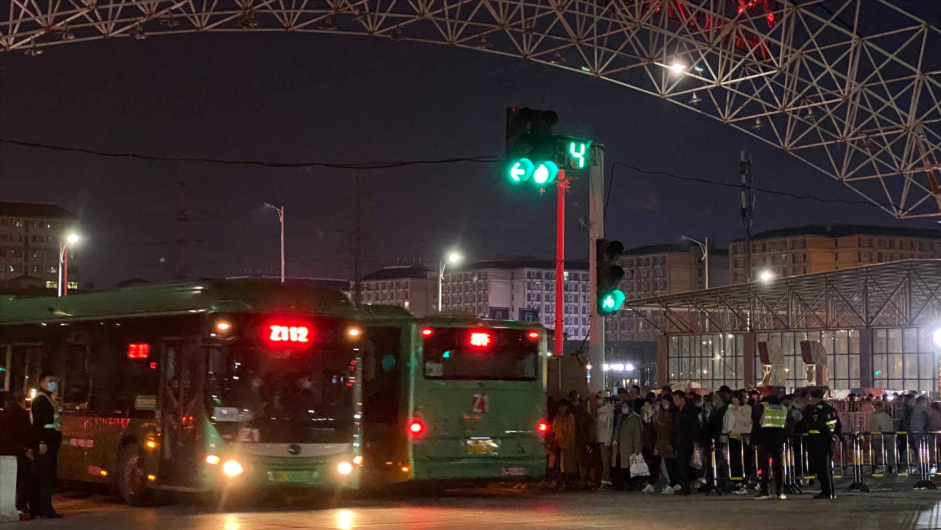 没有学历的人来富士康能做什么？