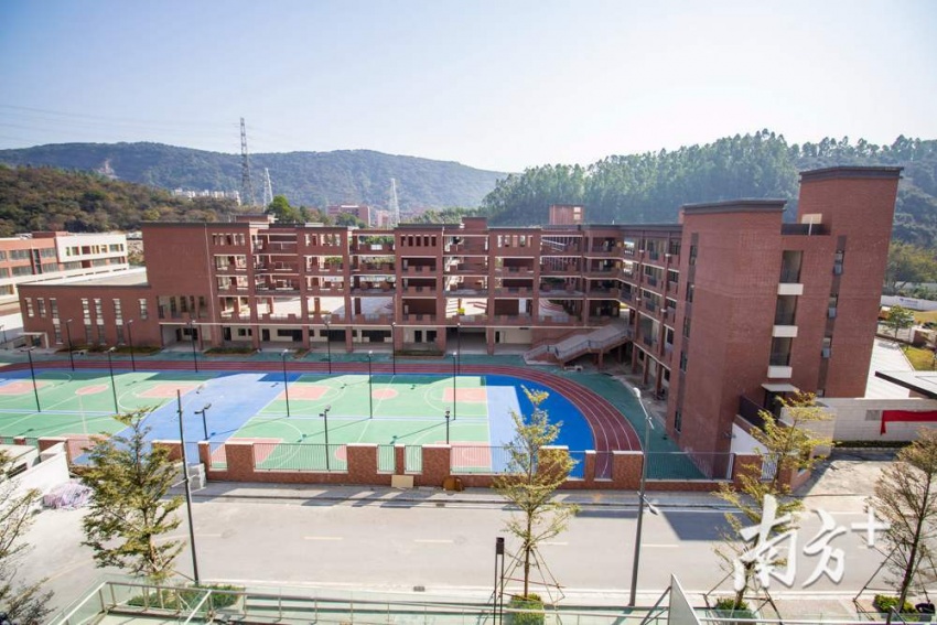 广州白云区广大附中小学,广大附小花都附属小学