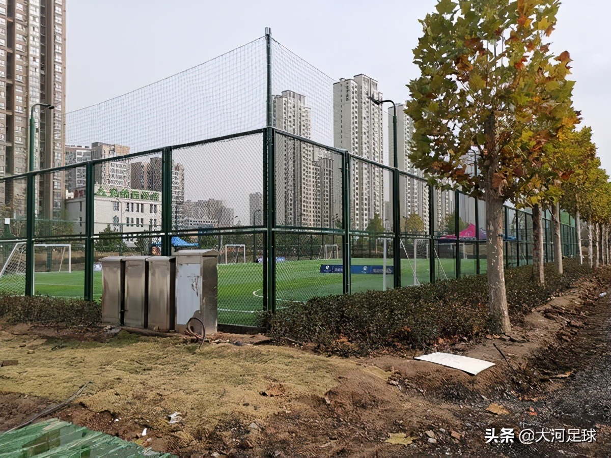 郑州奥体中心足球场,郑州专业足球场规划
