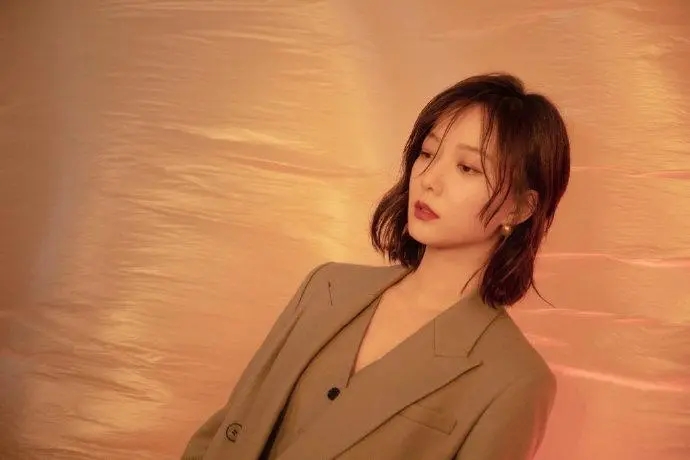 片酬500万，却欠30万成被执行人，王珞丹这几年到底经历了什么？