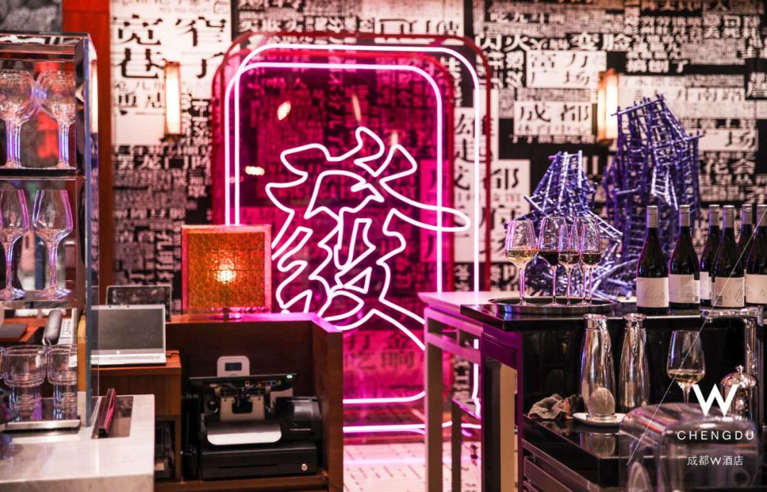亮相一周，成都W酒店口碑就糊了？