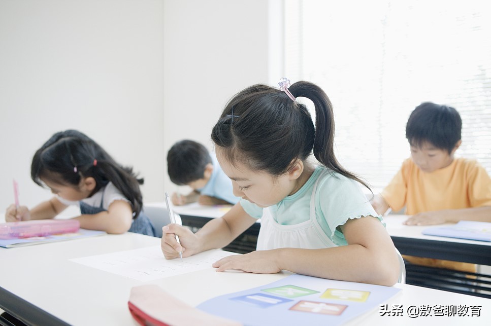 孩子一考试就紧张该怎么开导他,孩子考试害怕紧张该如何教育