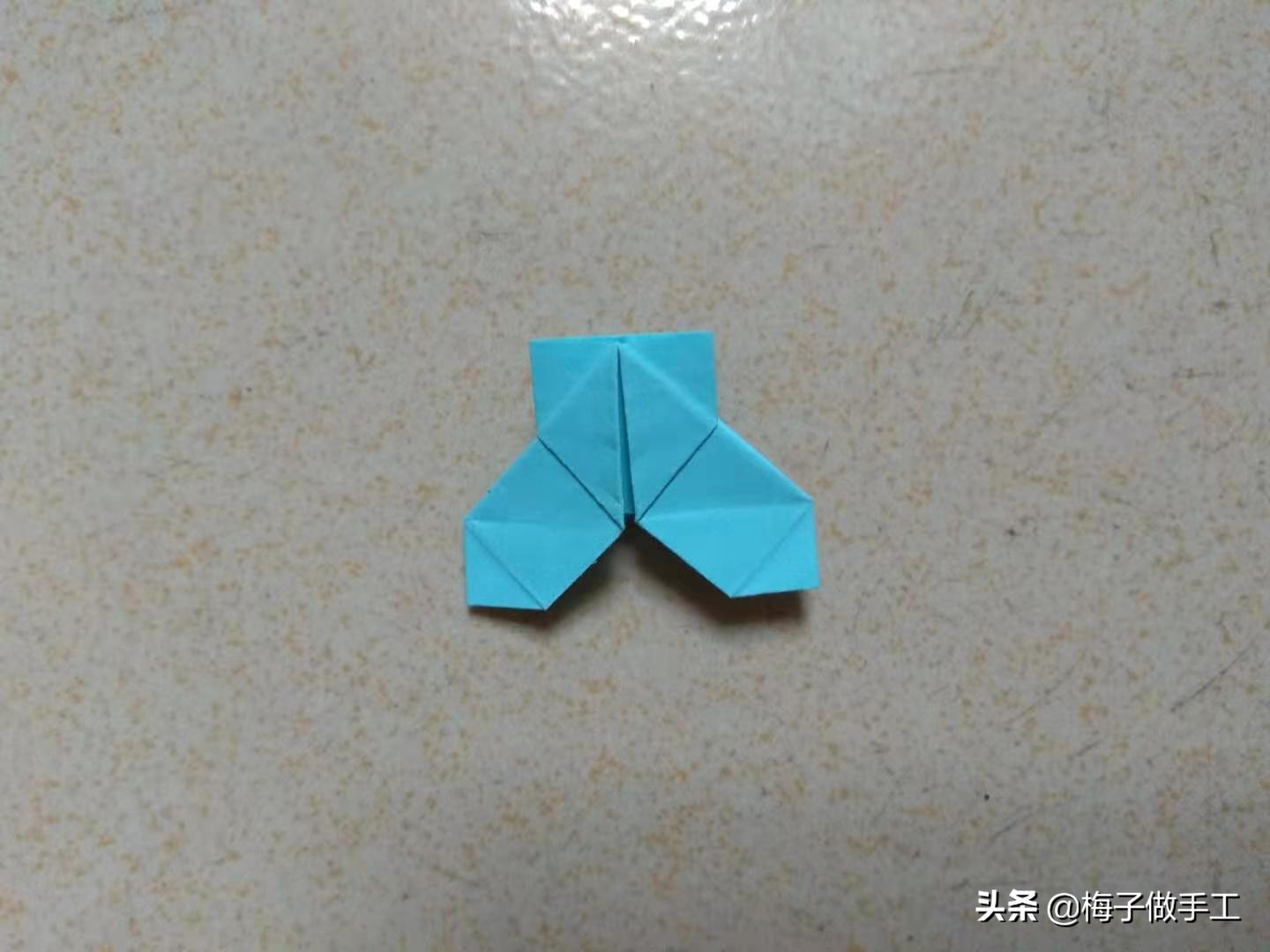 手工折纸衣服裤子美丽公主裙子,手工折纸上衣和裤子又简单又漂亮