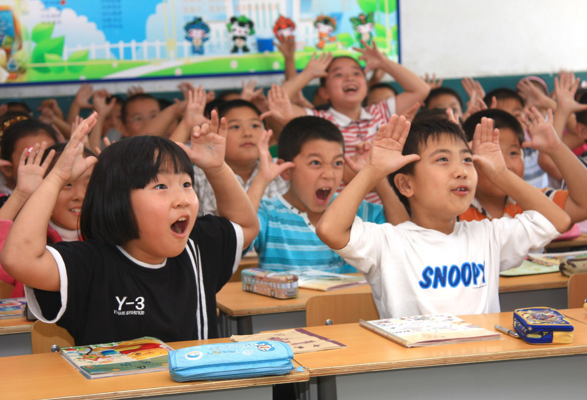 小学英语教材怎么那么难,小学英语的教学关键是什么呢