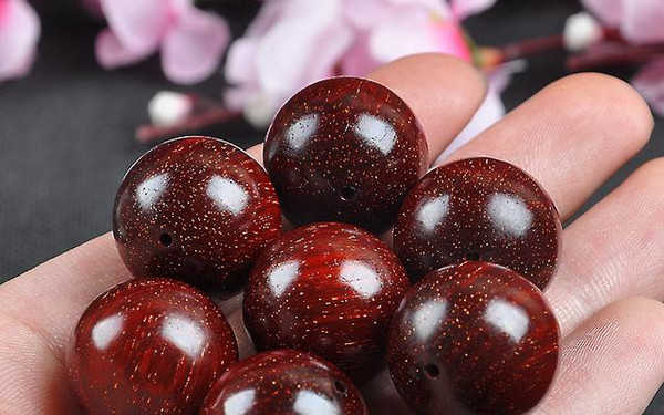 真正的小叶紫檀会掉色吗,正宗小叶紫檀会掉色吗