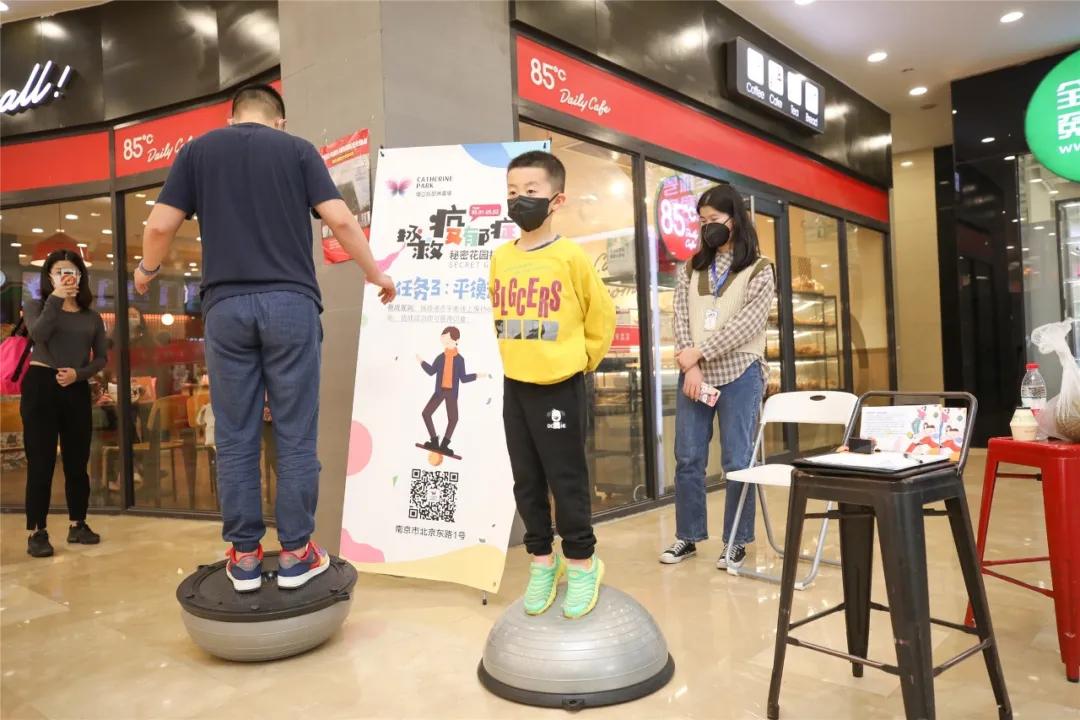 夜夜夜夜女声版点燃一支烟,点燃夜经济红火夜消费