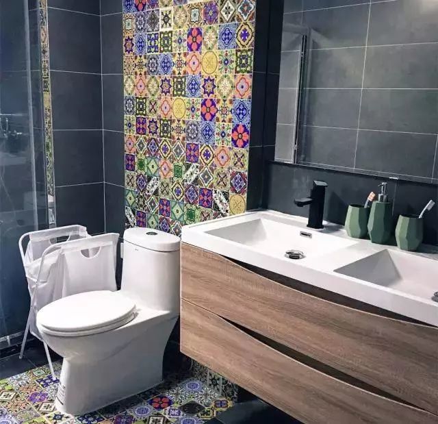 卫生间瓷砖装修效果图汇总,最流行的卫生间瓷砖装修