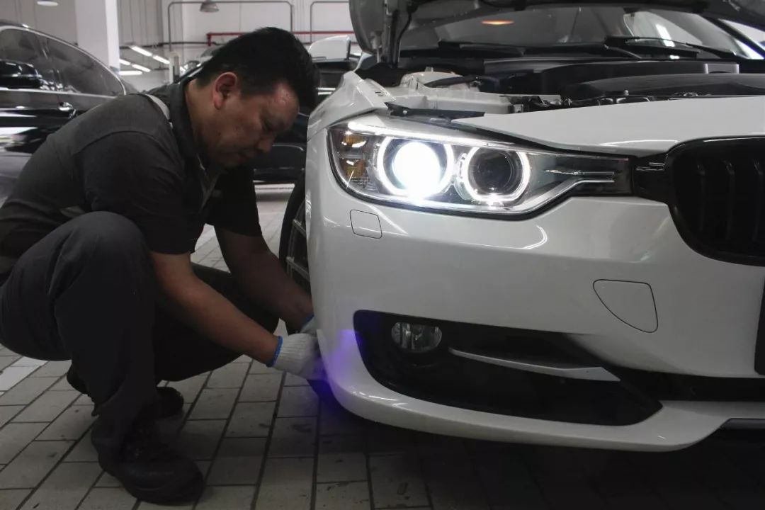 宝马3系钣金修复过程,宝马3系钣金喷漆多少钱