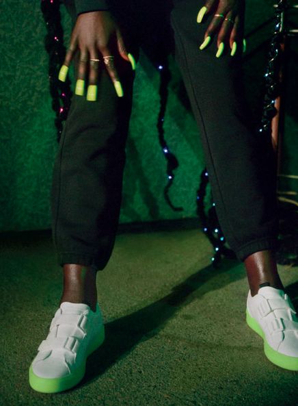 人生处处是陷阱万分小心,人生处处有坑我们要擦亮双眼