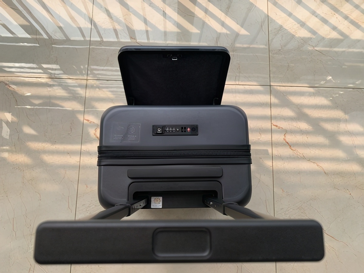 出差好物共享—地平线8号行李箱新玩法