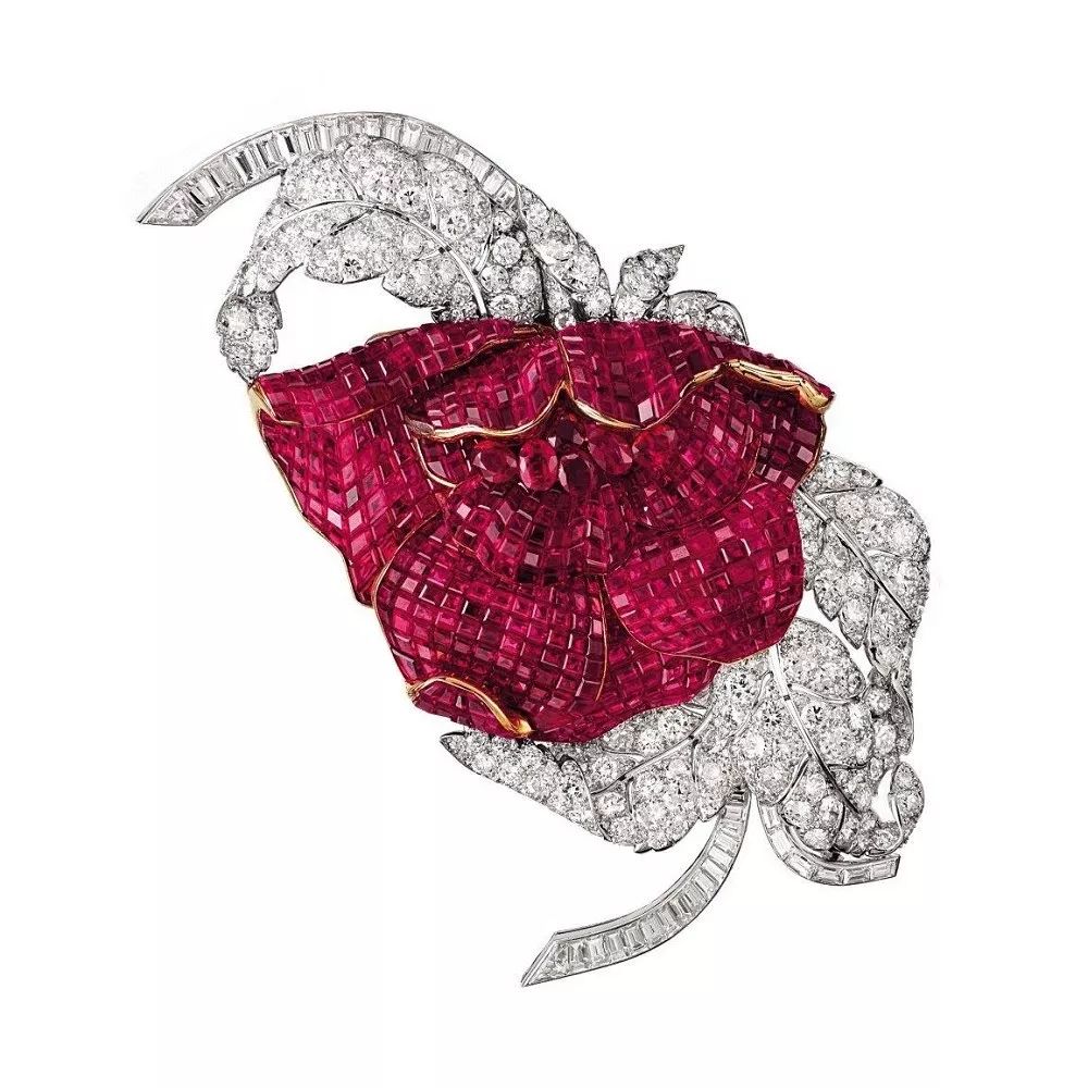 CHALAVRO带你揭秘：为何明星戴的饰品店里找不到？