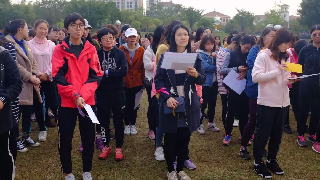 番禺｜昨天，桥南“半边天”比久违的阳光更有活力！