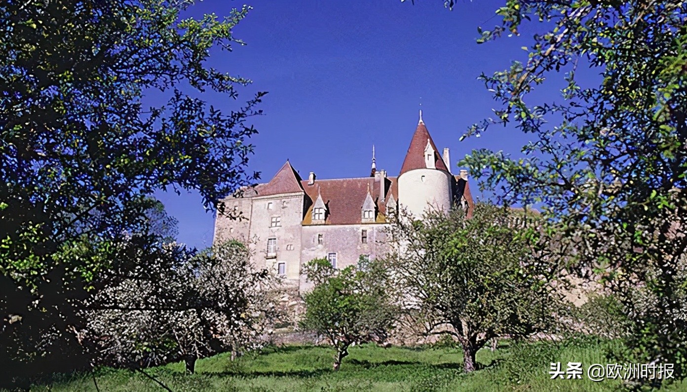 法国十大最美小镇排名,最受欢迎的法国小镇