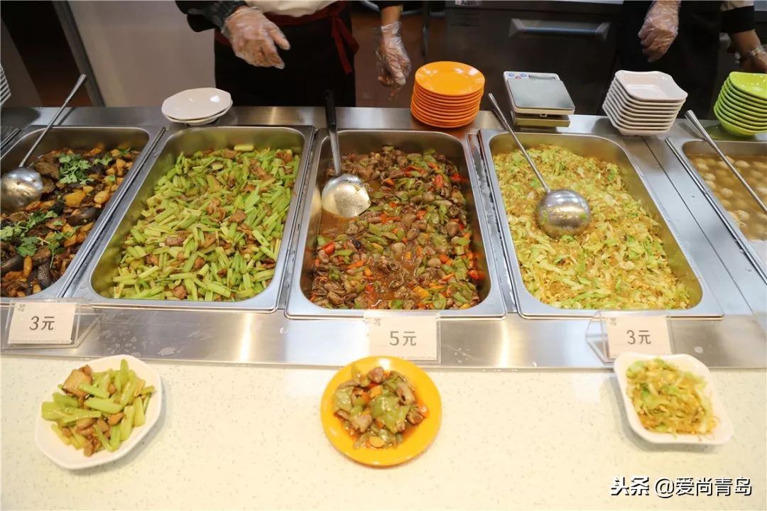 青岛社区助老食堂,青岛60岁老人自助餐半价的餐厅