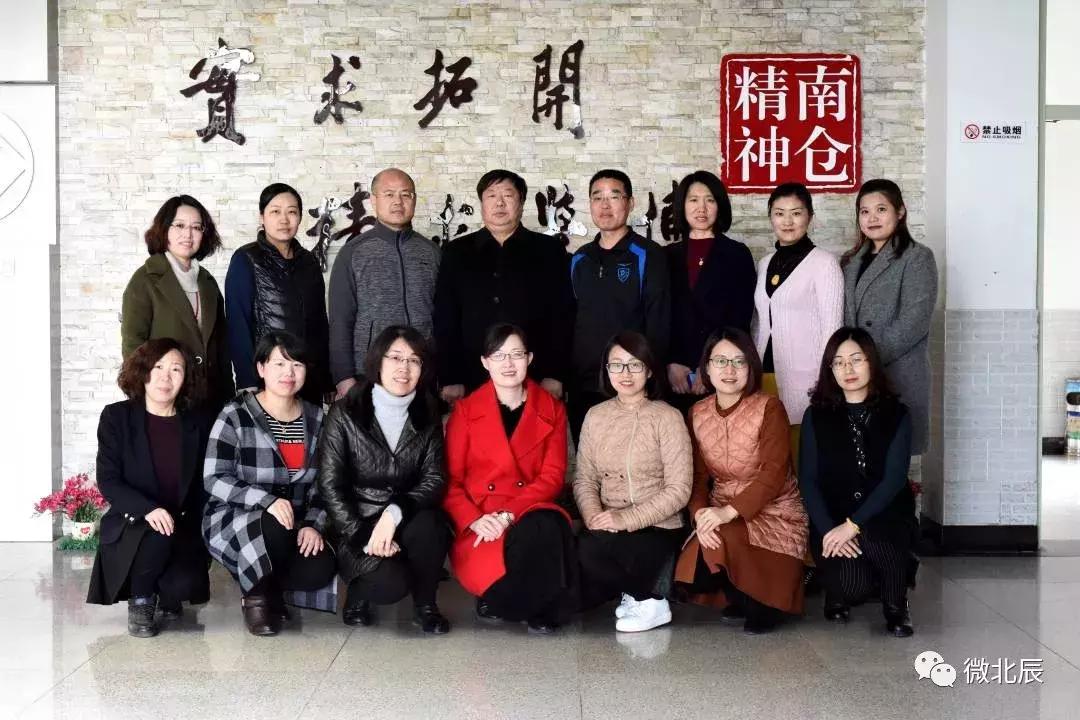 超燃现场燃爆全场校园,校园里的快闪惊艳了时光