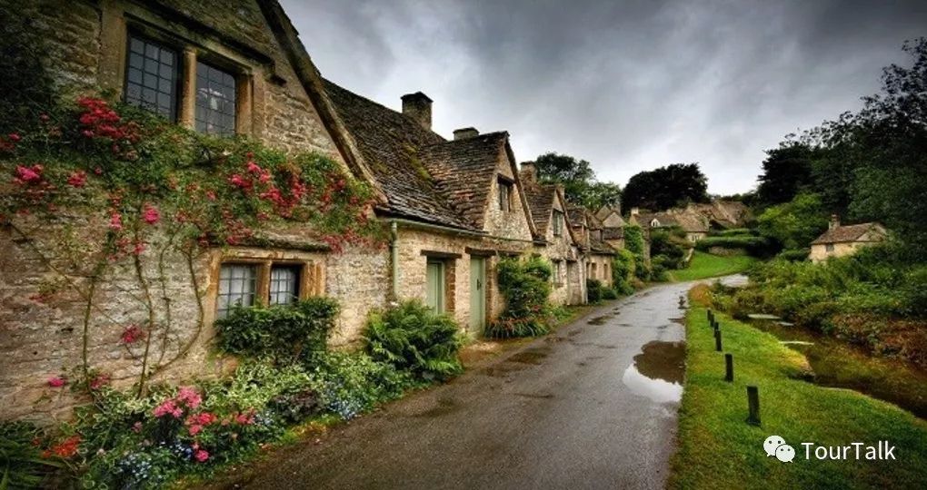 跟着人民币去旅行解说,跟着汇率买股票