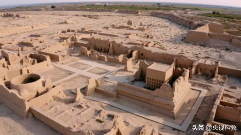 看八百里秦川,八百里火焰山地貌