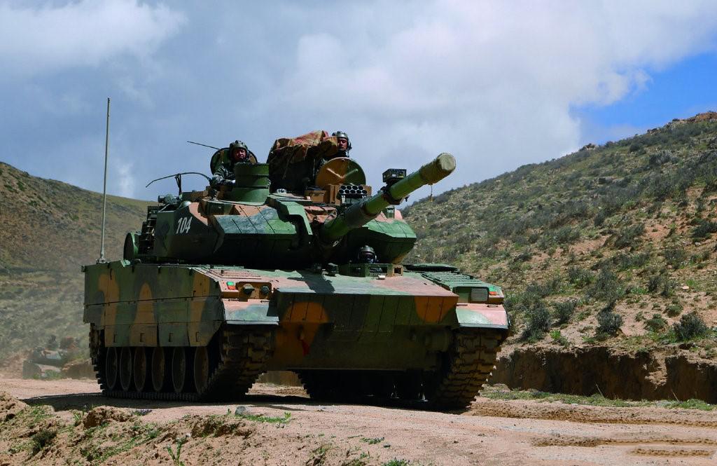 15式轻型坦克主炮,15式坦克可以击穿印度版t90坦克吗