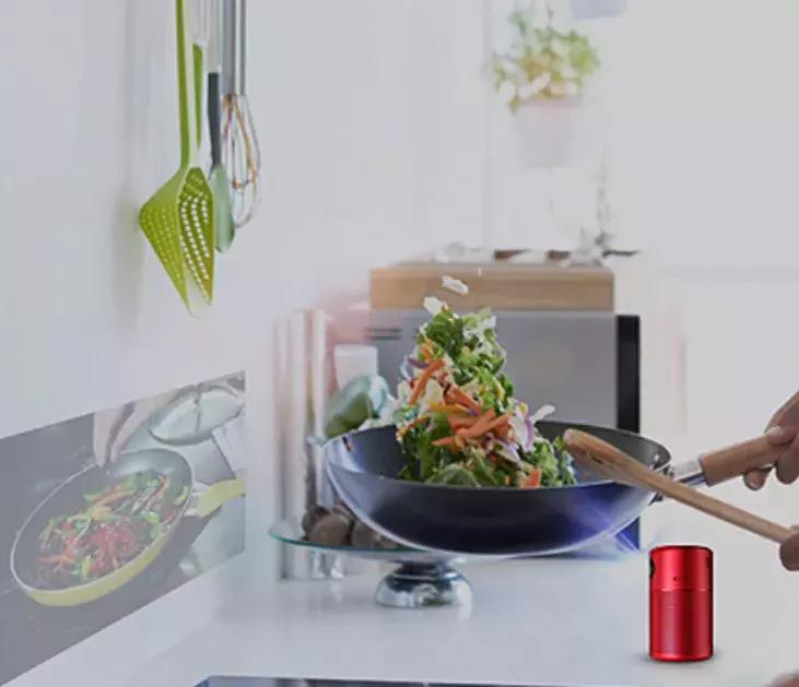 观影神器便携式家用投影仪推荐,智能投影仪家用超高清家庭影院