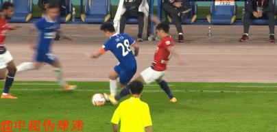 中超裁判再现奇葩一幕,中超奇葩事件